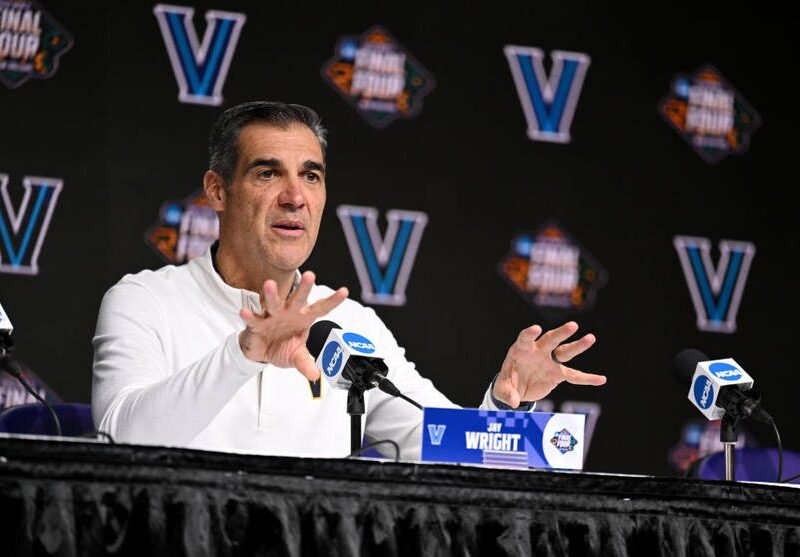 Нікс розглядають двох кандидатів на роль головного тренера