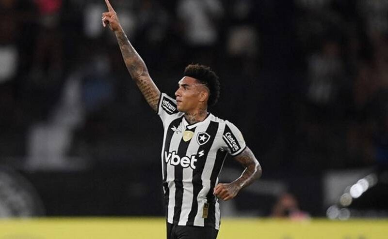 Ноттінгем Форест посилиться трьома гравцями бразильського клубу