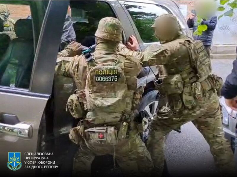 Обіцяв “вирішити” питанні з ТЦК: на Хмельниччині затримали ексвійськового