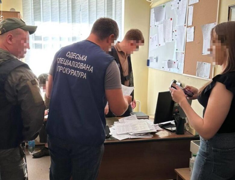 Офіцери ЗСУ заробили мільйони на “мертвих душах”