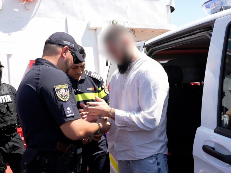 Поліцейські екстрадували організатора злочинної групи паліїв, який переховувався за кордоном