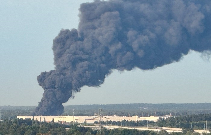 Під Москвою згорів великий склад пального