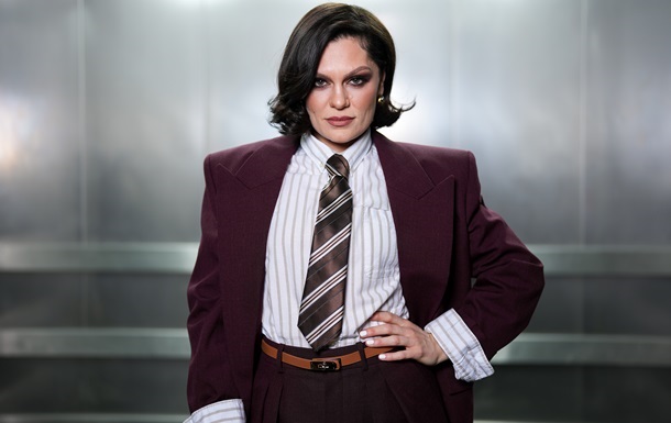 Рак грудей. Jessie J показалася після операції