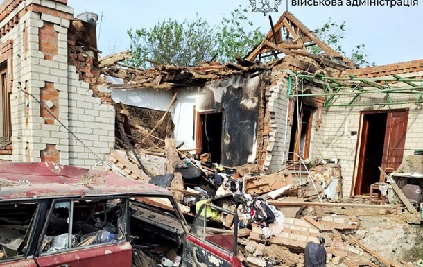 РФ вдарила по Запорізькій області, є жертва та поранені