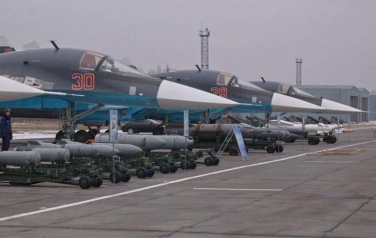 РФ втратила 1000 бійців і чотири літаки – Генштаб