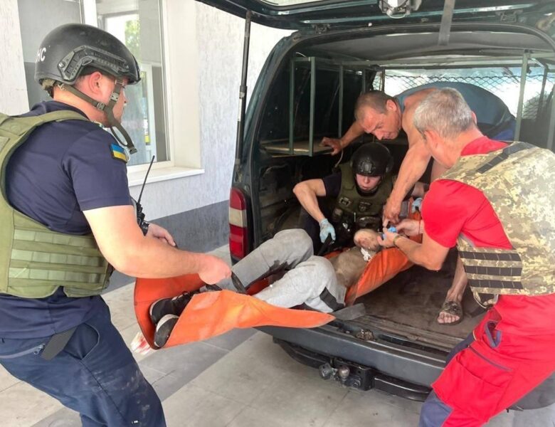 Росіяни атакували Дніпропетровщину: двоє поранених