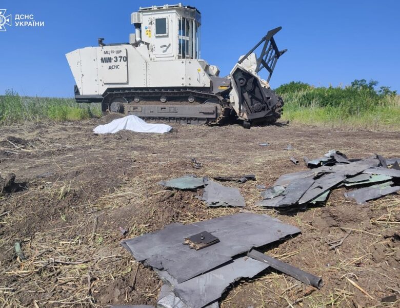 Росіяни атакували дроном саперів на Харківщині, є загиблий