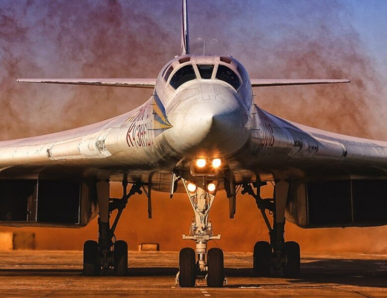 Росіяни перекидають літаки подалі від України