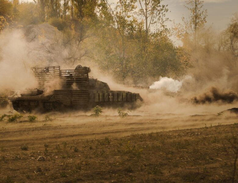 Росіяни просунулись у двох областях – DeepState