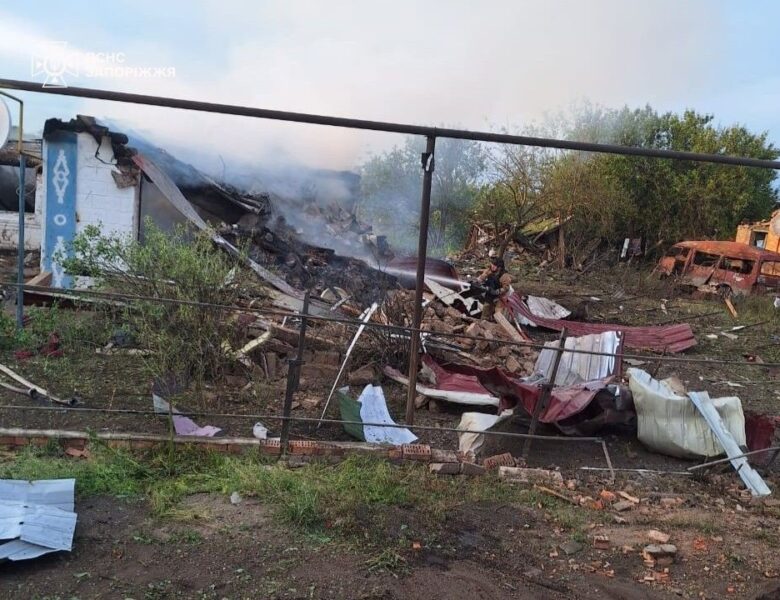 Росіяни вдарили по селу на Запоріжжі: загинули троє жінок