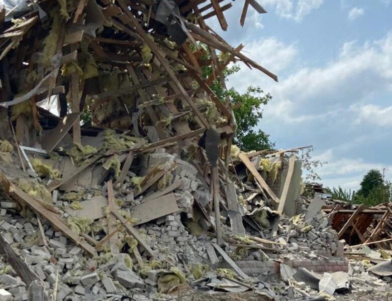 Росіяни завдали авіаудару по Куп’янську, є жертва