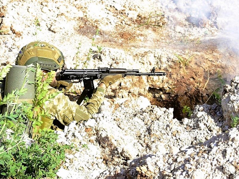 Росіяни зупинені на Сумщині – Зеленський