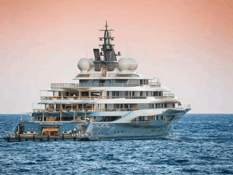Російський мільярдер продав яхту вартістю $450 млн принцу з ОАЕ – ЗМІ