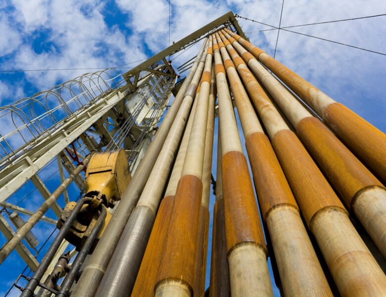 Рубль “з’їдає” нафтові доходи Кремля