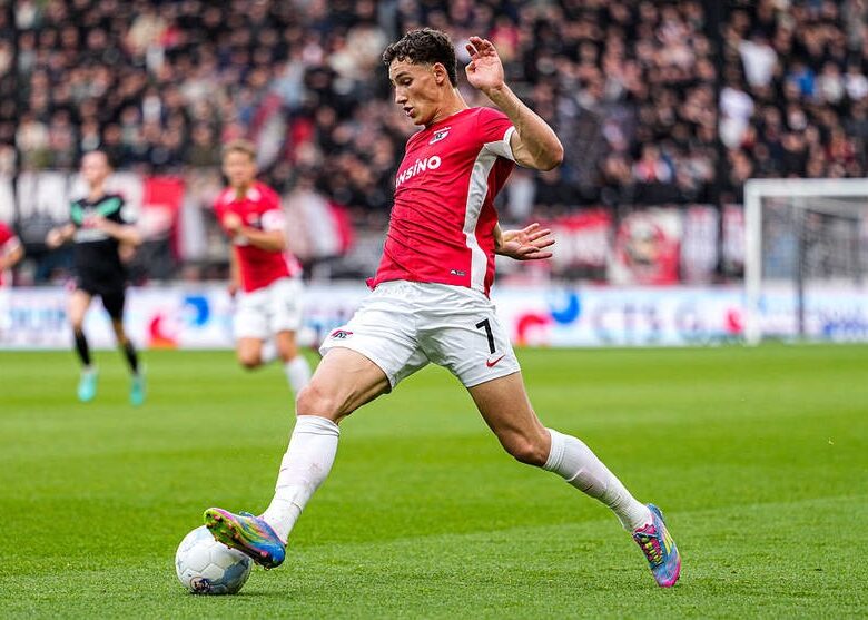 Син легендарного нідерландського футболіста може перейти до Болоньї