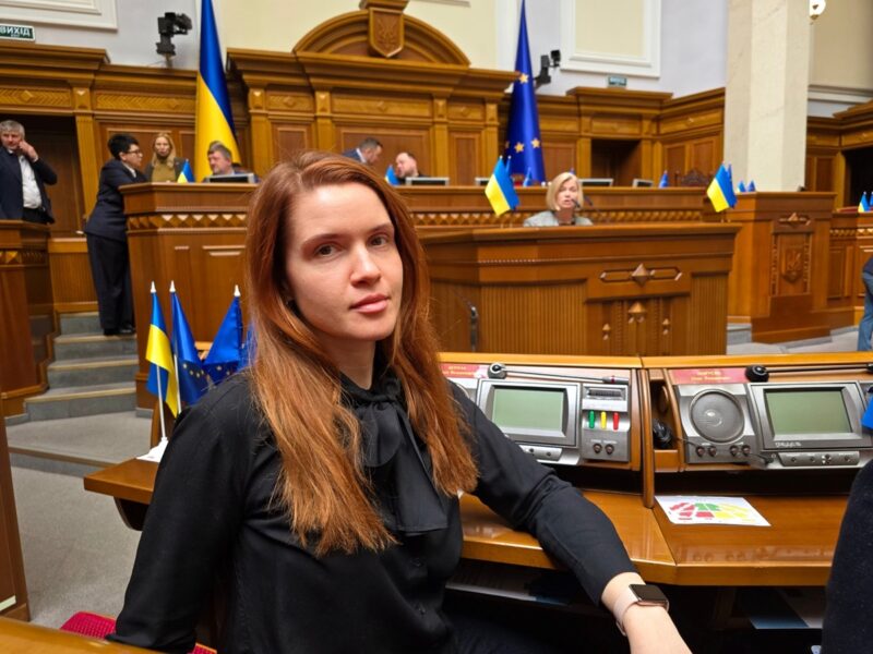 Смерть від ракети – “карма”. Скандал з Безуглою