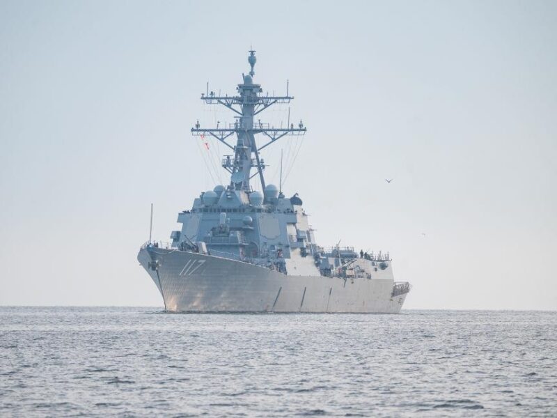 США збільшили угруповання есмінців у Середземномор’ї