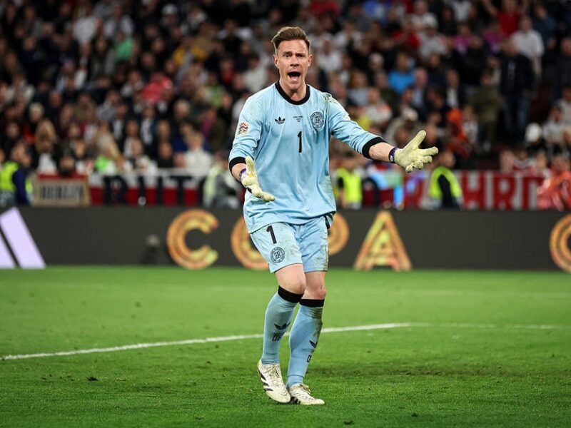 Тер Штеген вирішив не залишати Барселону