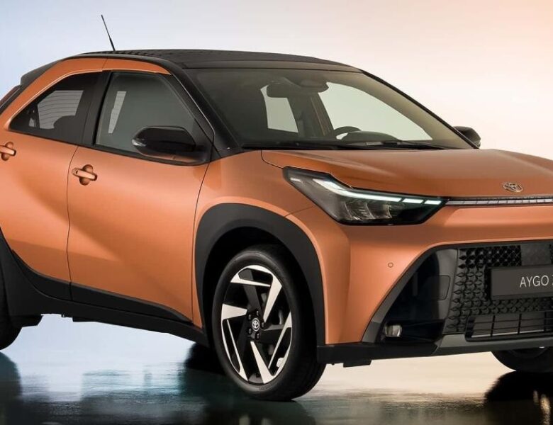 Toyota представила оновлену Aygo X