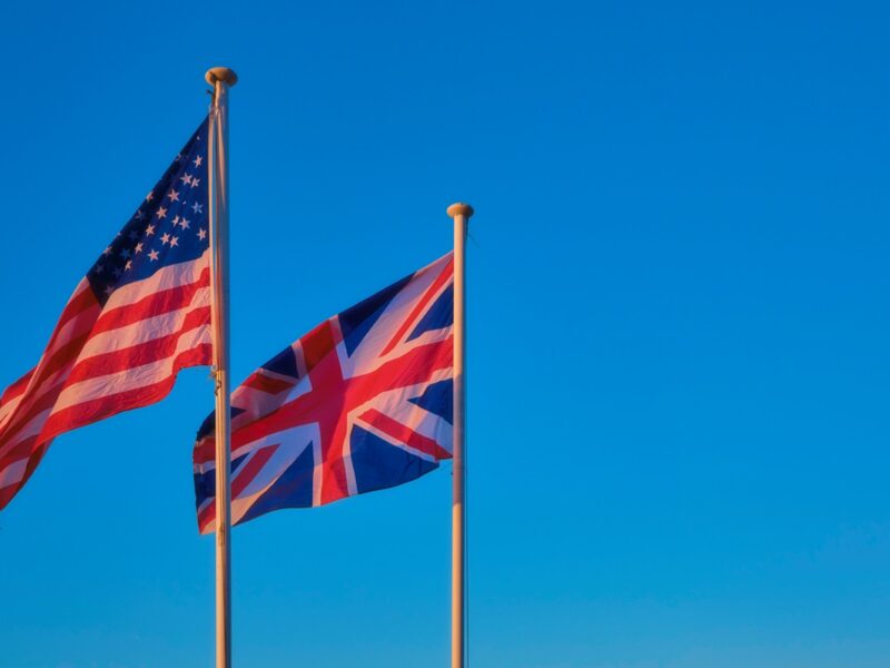 Трамп відтермінував нові мита для Британії