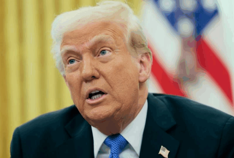 Трамп запропонував садити у в’язницю за спалення прапора США