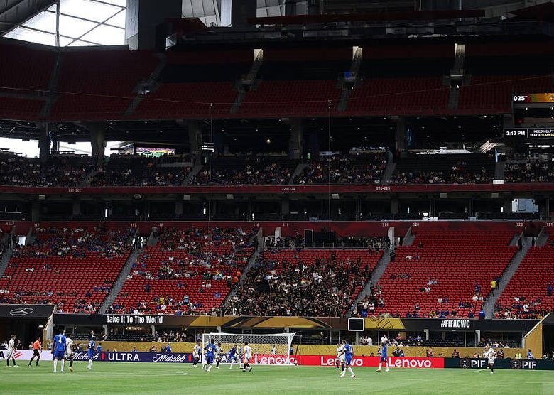 Тренер Челсі прокоментував напівпорожні трибуни на клубному ЧС