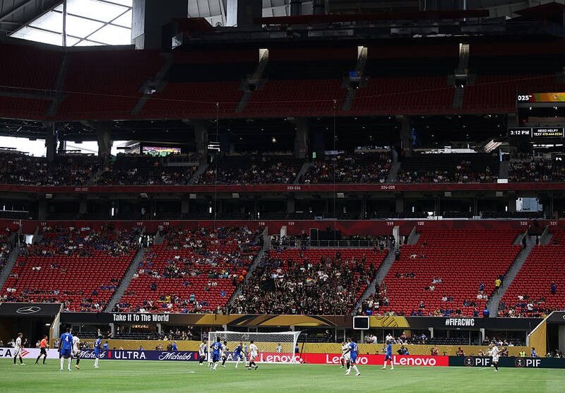 Тренер Челсі прокоментував напівпорожні трибуни на клубному ЧС