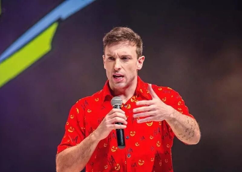 У Бразилії коміка ув’язнили за дискримінаційний стендап