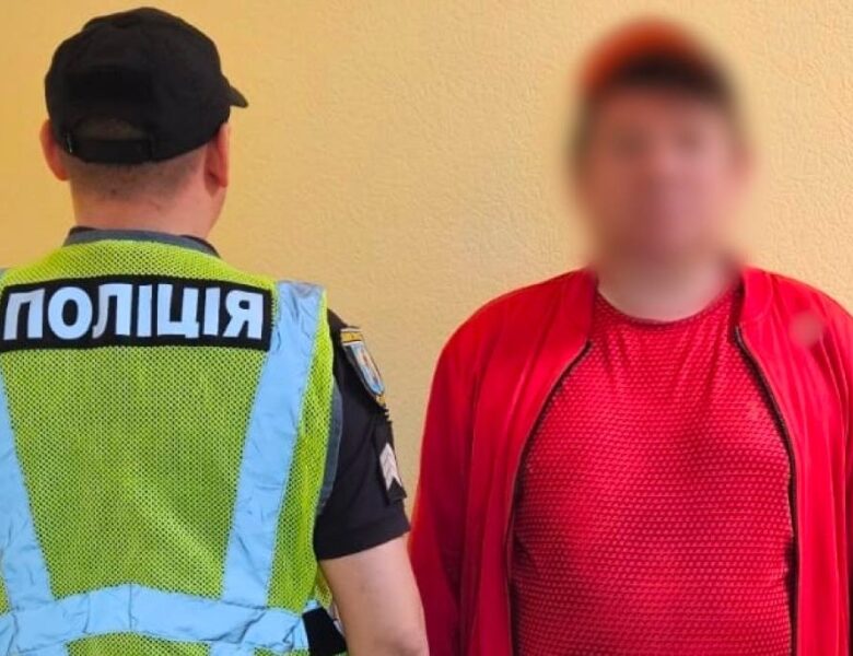 У Києві 49-річний чоловік катався між вагонами метро