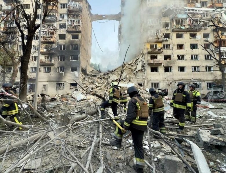 У Києві ракета РФ пробила дев’ять поверхів будинку