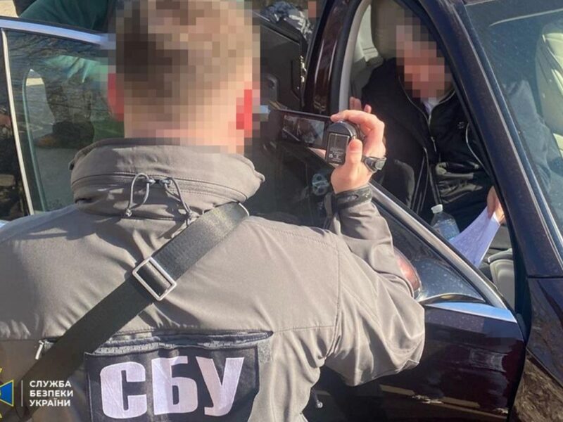 У міськраді Одеси вкрали гроші на поховання воїнів