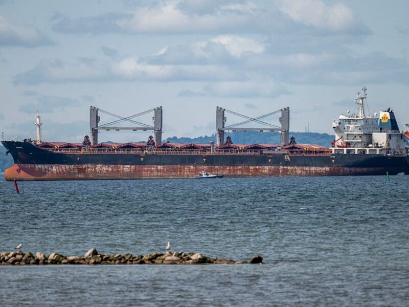 У Швеції сіло на мілину нафтове судно, що прямувало до Росії