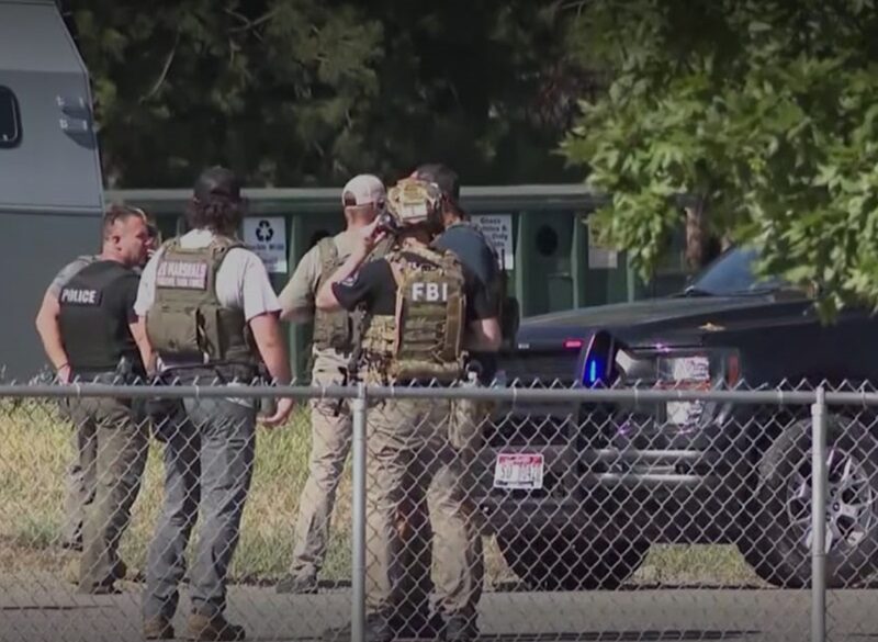 У США невідомий стріляв по пожежних та поліції, є загиблі