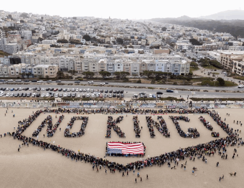 У США в день народження Трампа проходять протести