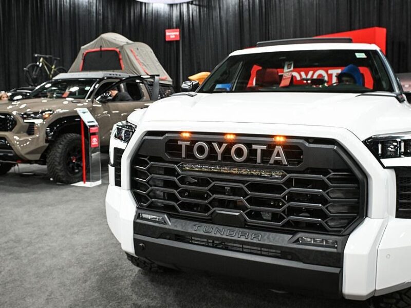 У Toyota рекордні продажі третій місяць поспіль