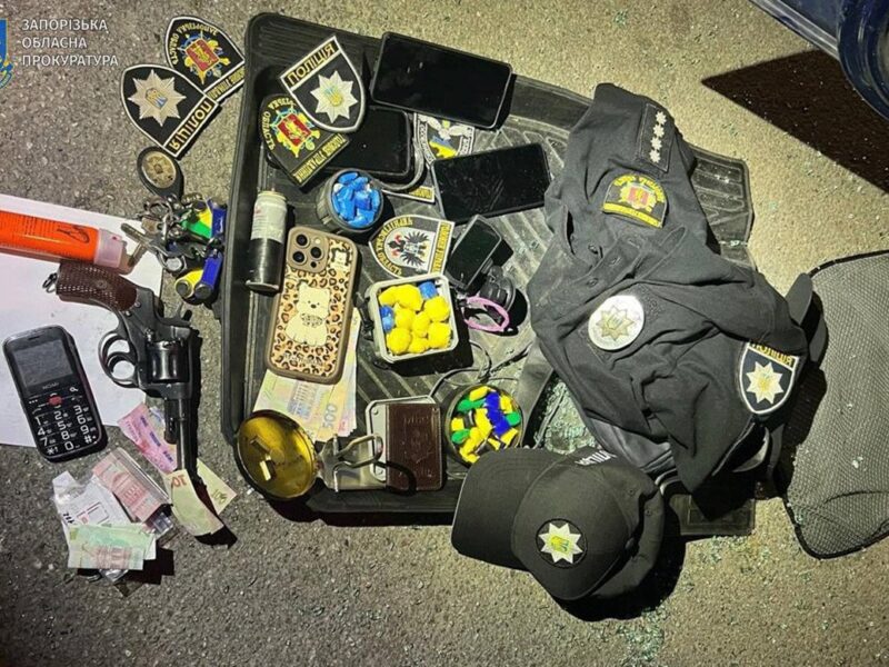 У Запоріжжі викрили наркоторговців у формі силовиків