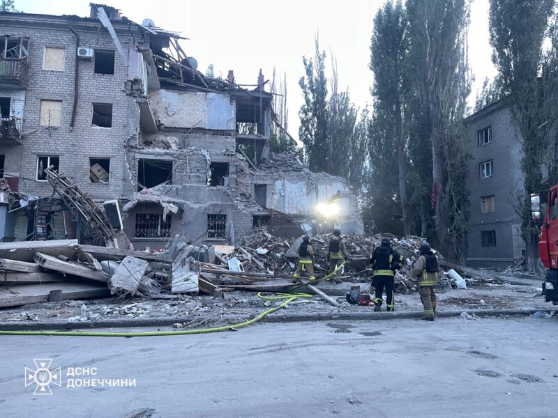 Удар по будинку в Краматорську: число жертв росте