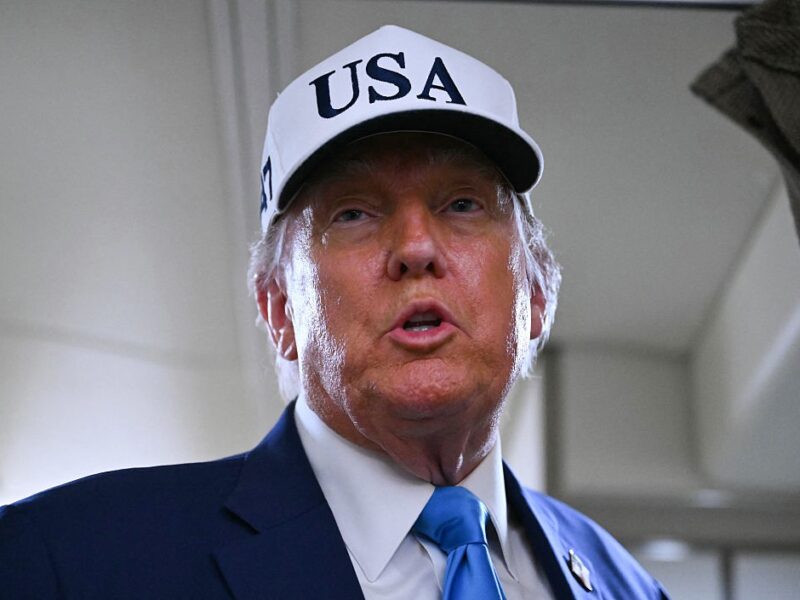 Україна “дала привід” Путіну розбомбити її – Трамп