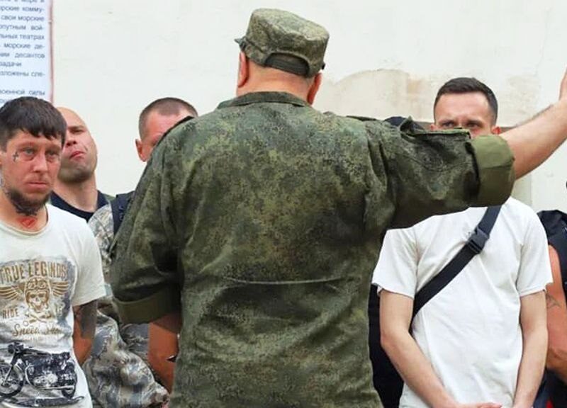 Україна дарує РФ свято “першого мільйону”: чи піде Путін на мобілізацію