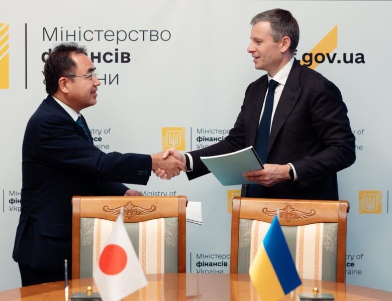 Україна і Японія затвердили угоду на $3 млрд