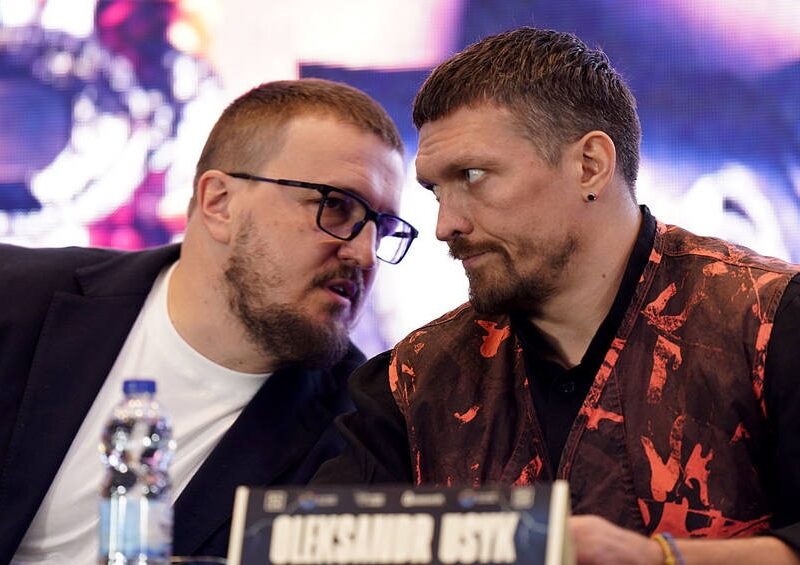 Усик припинив роботу зі своїм багаторічним промоутером