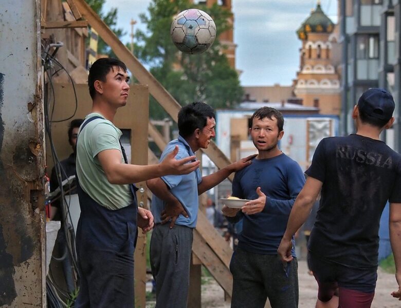 Узбекистан звинуватив Росію в порушенні прав мігрантів