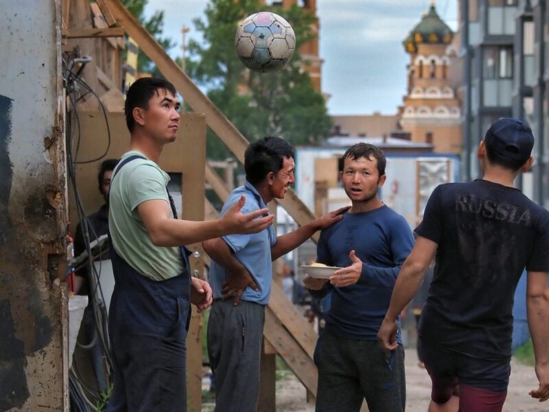 Узбекистан звинуватив Росію в порушенні прав мігрантів