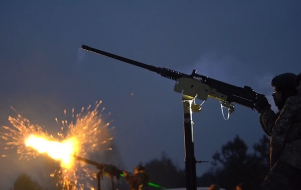 В Києві пролунали вибухи на тлі атаки дронів