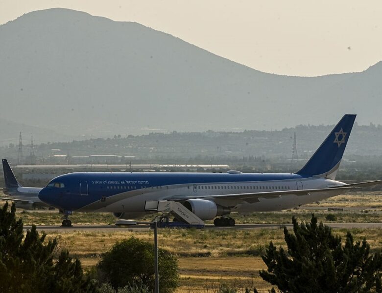 В МЗС повідомили, скільки українців планують виїхати з Ізраїлю та Ірану