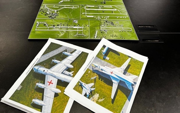 В Росії знищено не менше 13 літаків – ЦПД