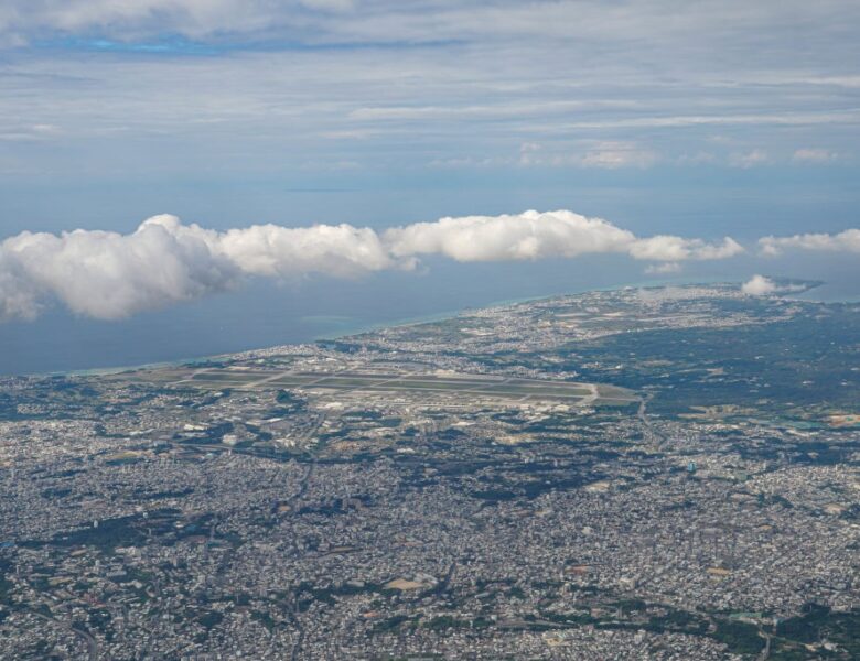 В Японії стався вибух біля бази США, є поранені