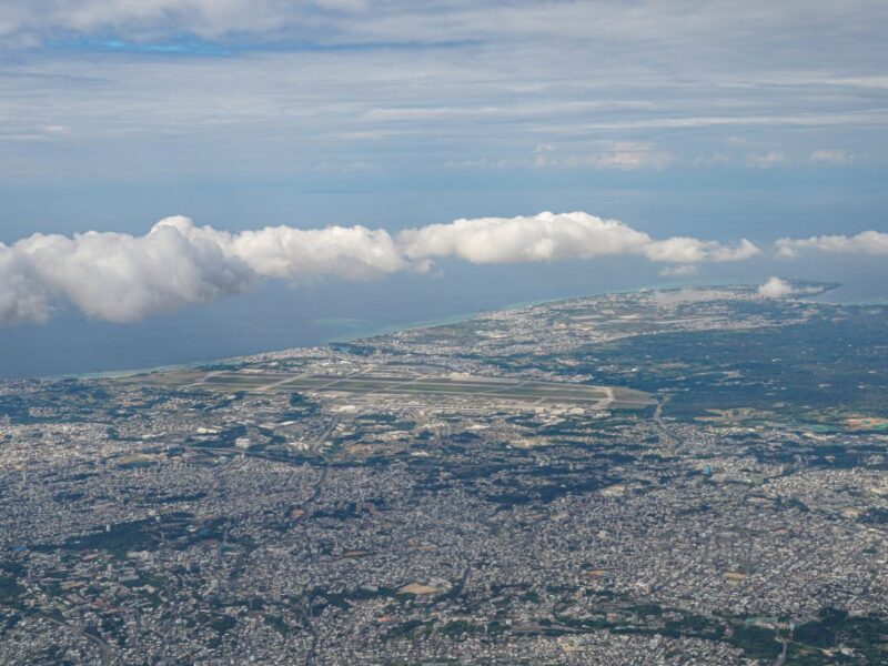 В Японії стався вибух біля бази США, є поранені