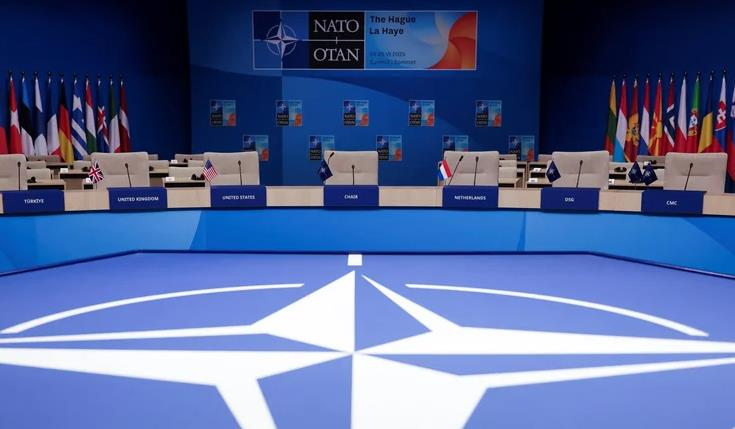 Вберегтися від розвалу: як Путін може “промацати” міцність НАТО