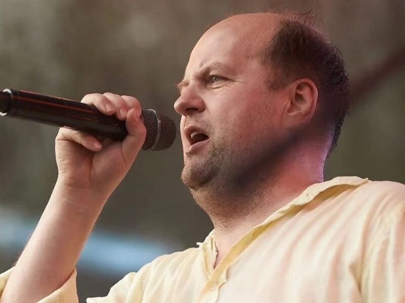 Віктор Бронюк став жертвою шахраїв